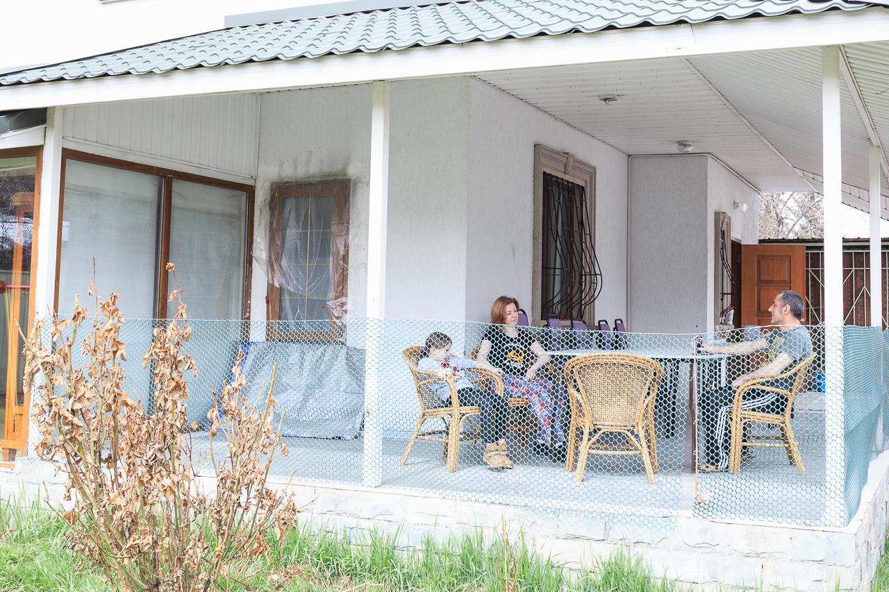 "European" Backpackers Hostel In Almatı Dış mekan fotoğraf