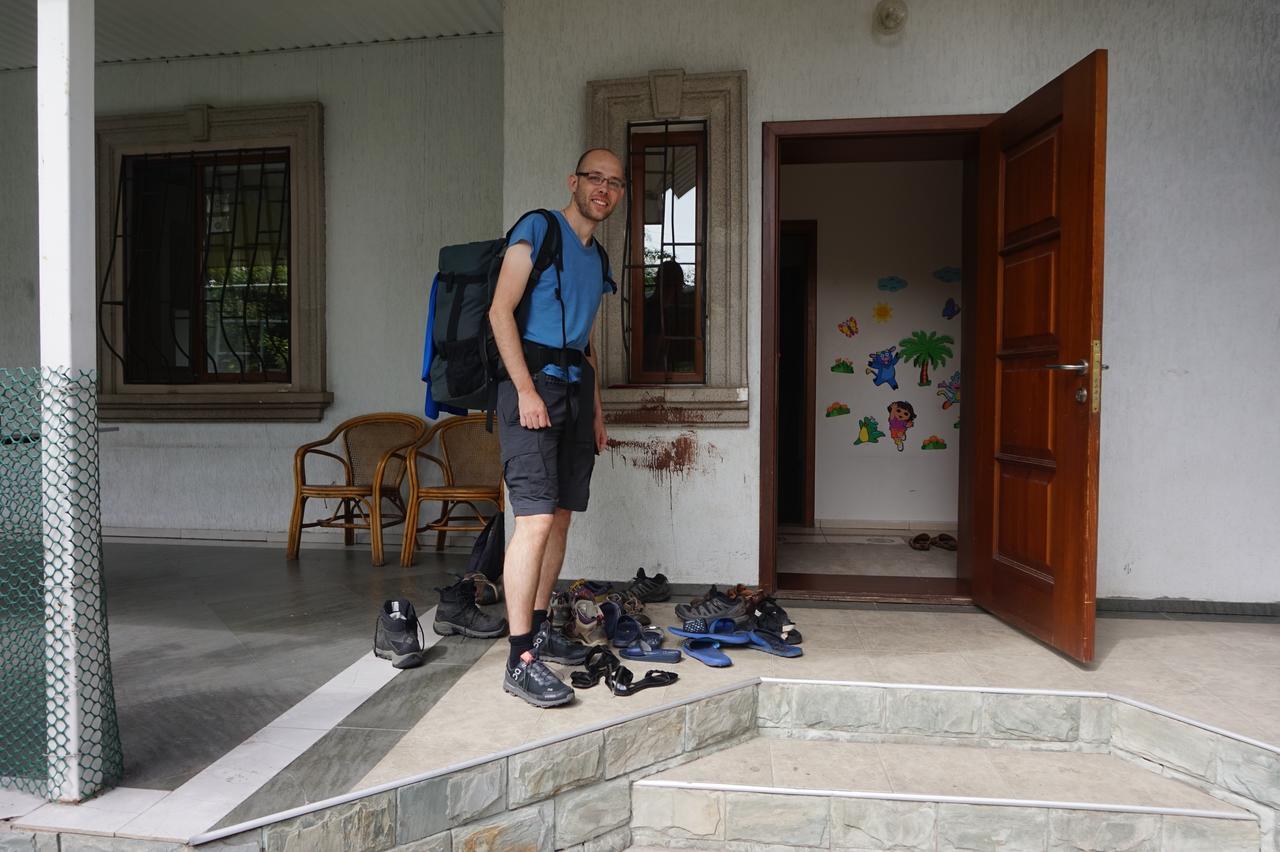 "European" Backpackers Hostel In Almatı Dış mekan fotoğraf